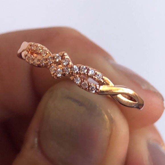 Fragrant Jewels Rose Gold Peppermint Twist Stacker CZ Crystal Ring Size 8 - Picture 6 of 6